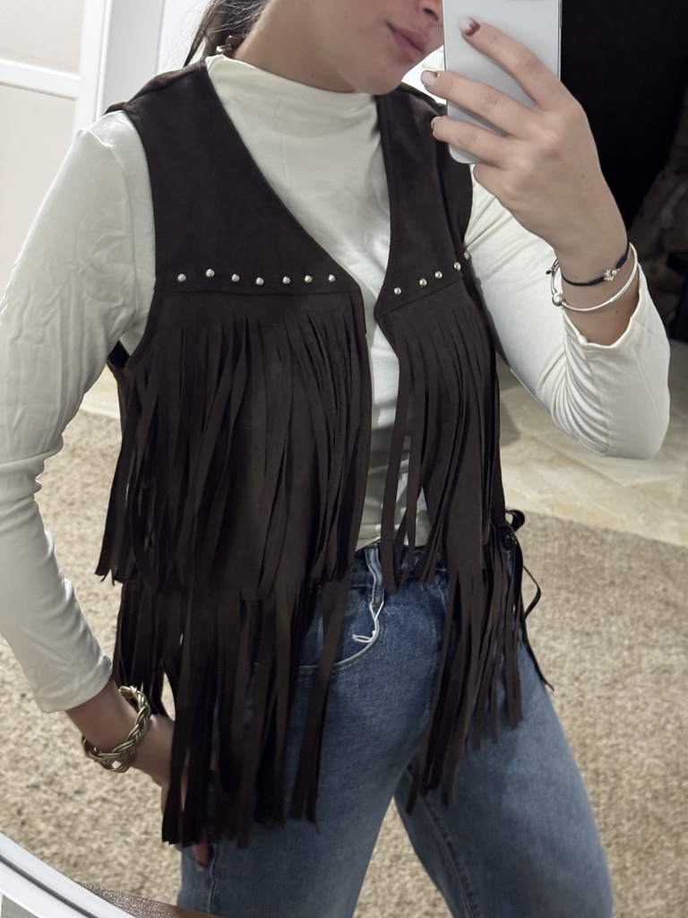 Chaleco flecos + tachuelas