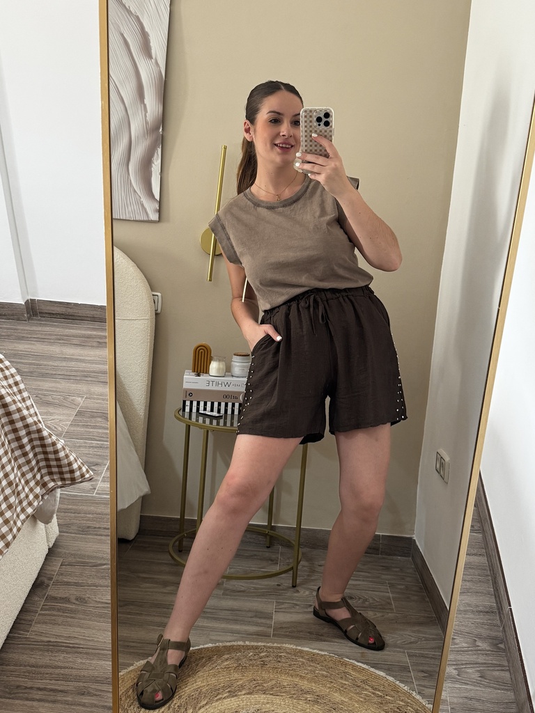 Short tachas