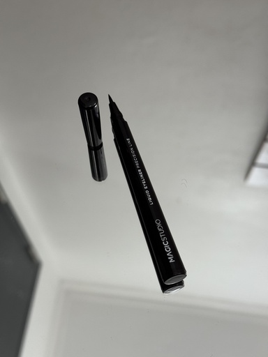 Eyeliner Punta Rigida Magic Estudió